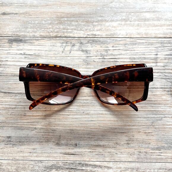 Y2K Tortoiseshell Sunglasses Brown Havana Large Rectangle Shades Vintage 2000s main image 3